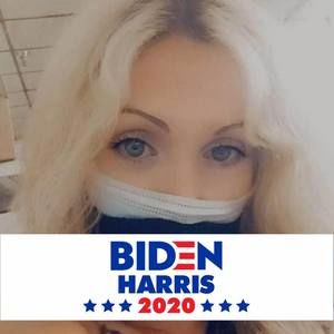 Meet your Posher, Daniela